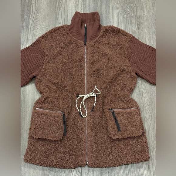 COPY - Varley Jacket Westwood Sherpa Brown Teddy Fleece Pockets Full Zip Women’… - Picture 4 of 16